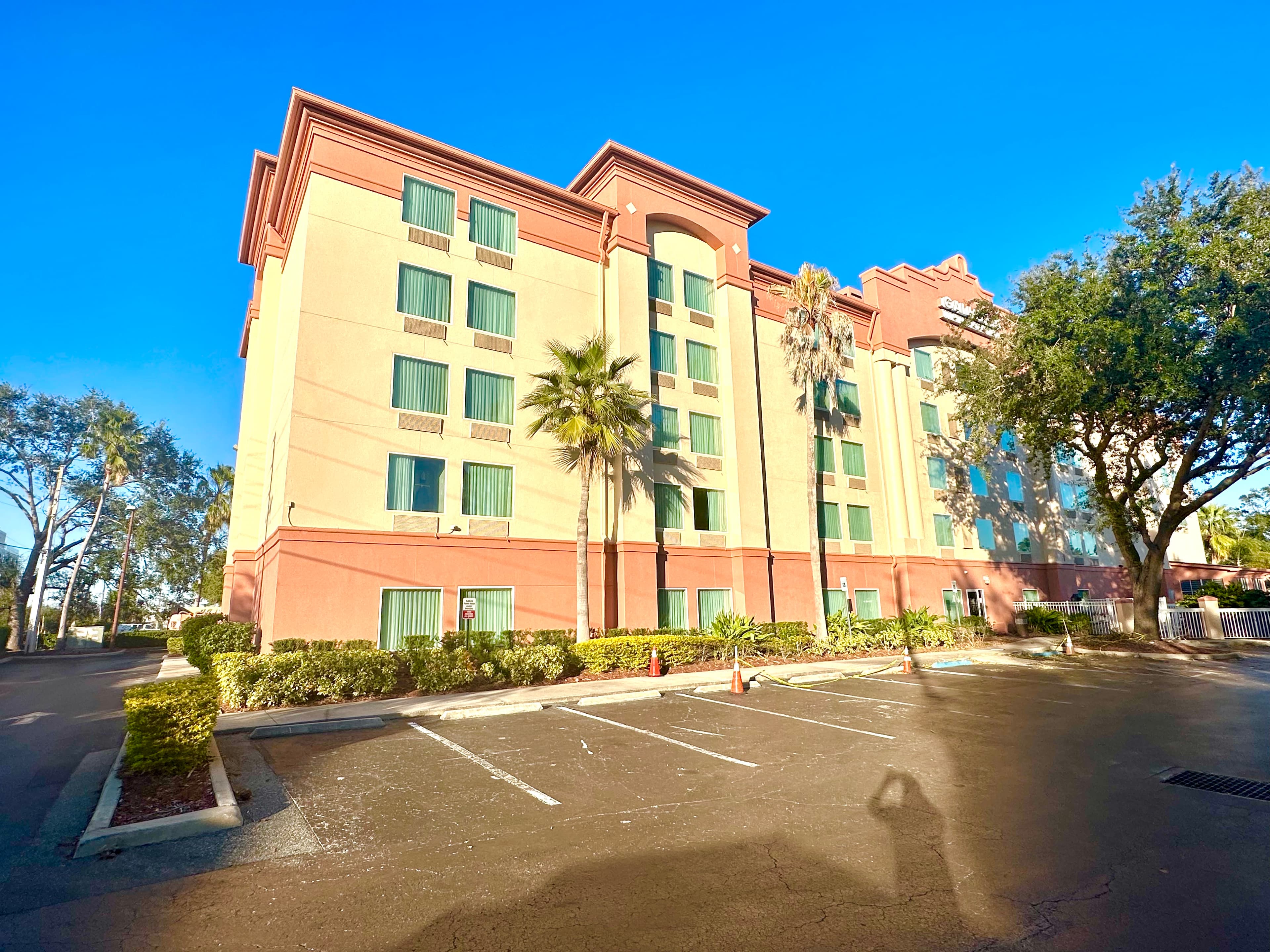 Galleria Palms Hotel — photo 12